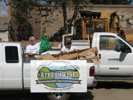 coastal_cleanup_2007streamwise.jpg
